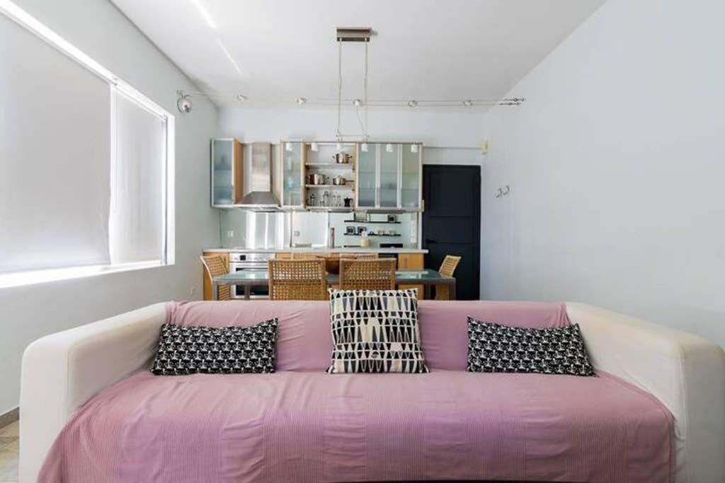 1Bedroom House In The City Center With Great View Афины Экстерьер фото