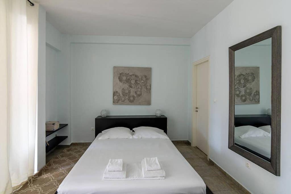 1Bedroom House In The City Center With Great View Афины Экстерьер фото